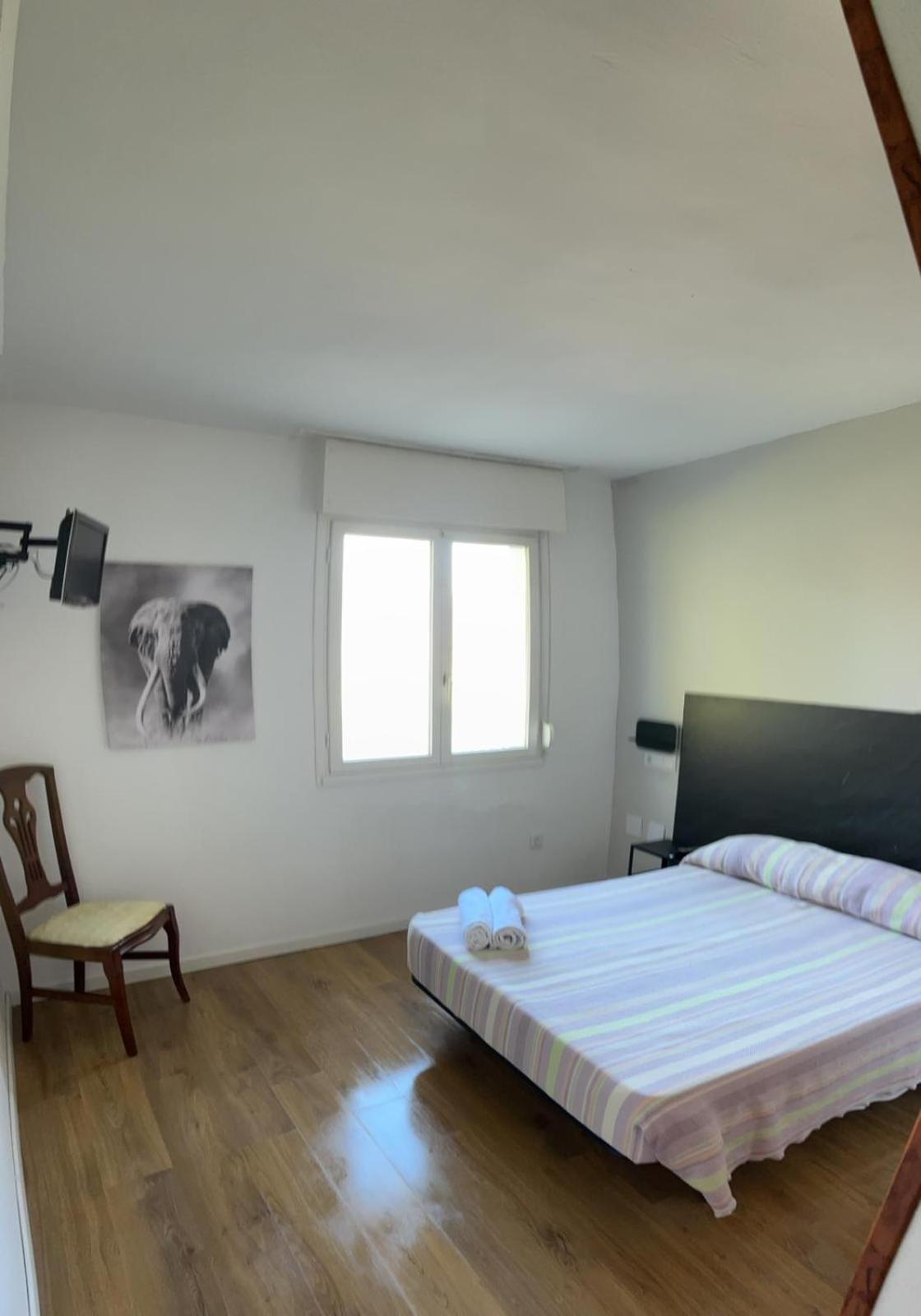 Las Palmeras Hotel Gijón Kültér fotó
