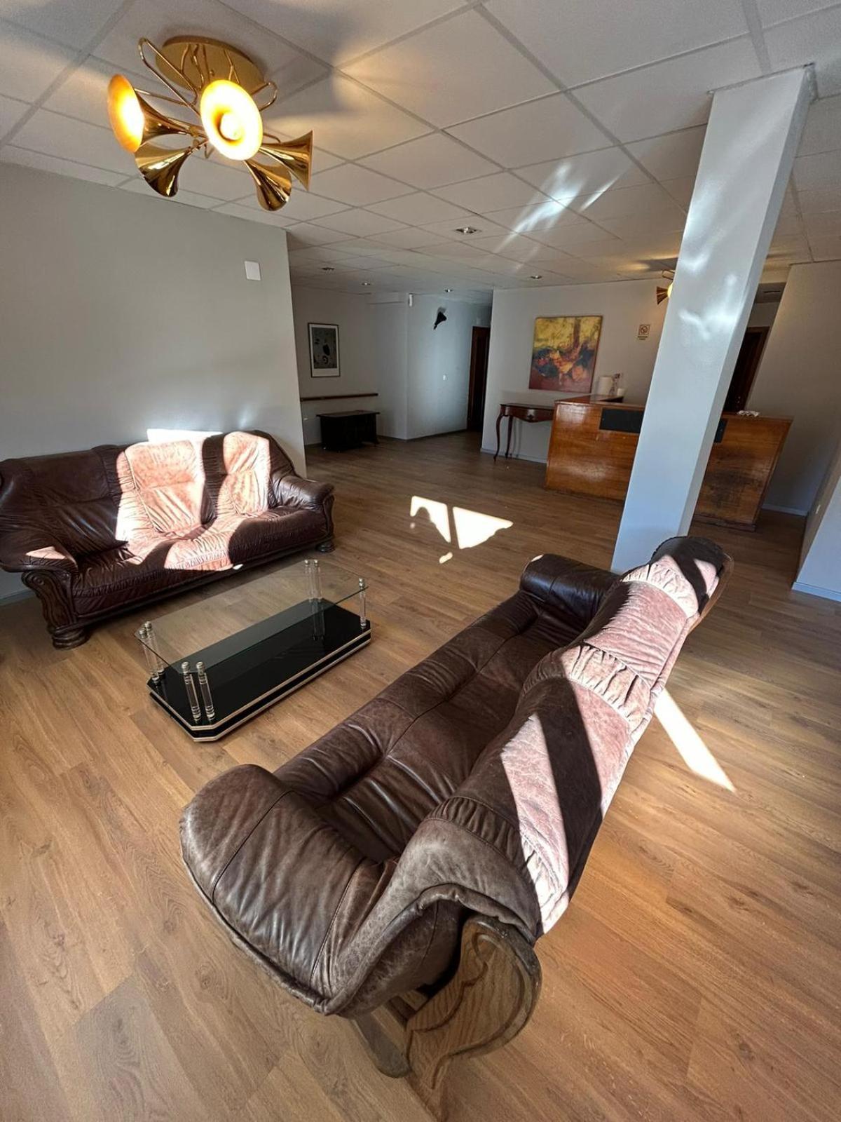 Las Palmeras Hotel Gijón Kültér fotó