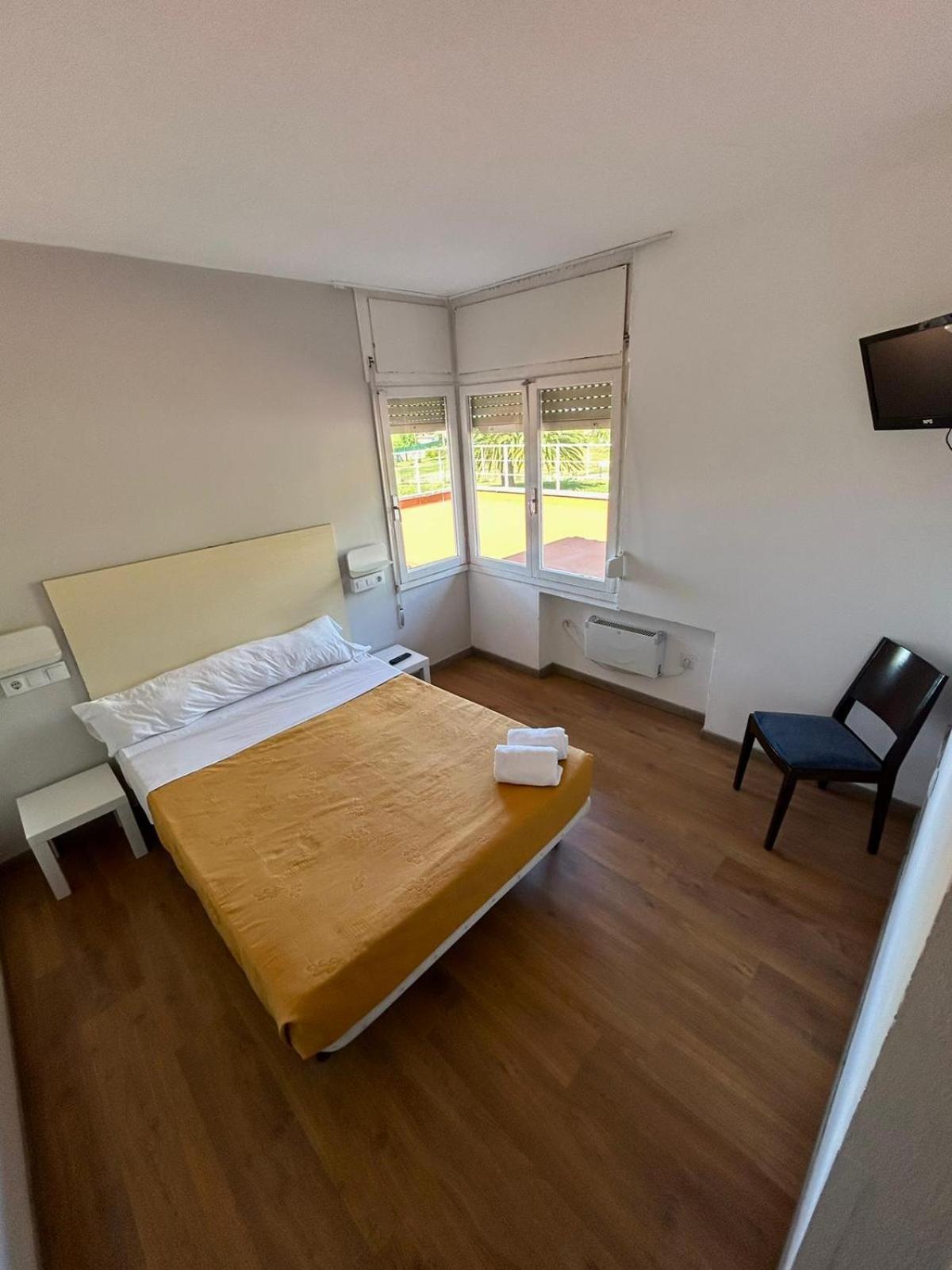 Las Palmeras Hotel Gijón Kültér fotó