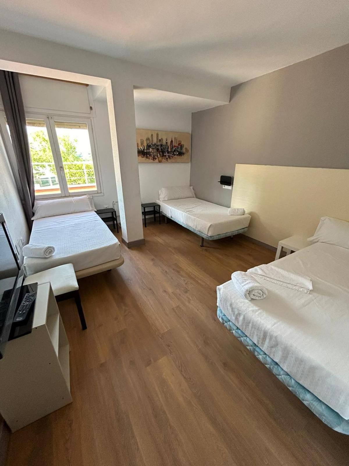 Las Palmeras Hotel Gijón Kültér fotó