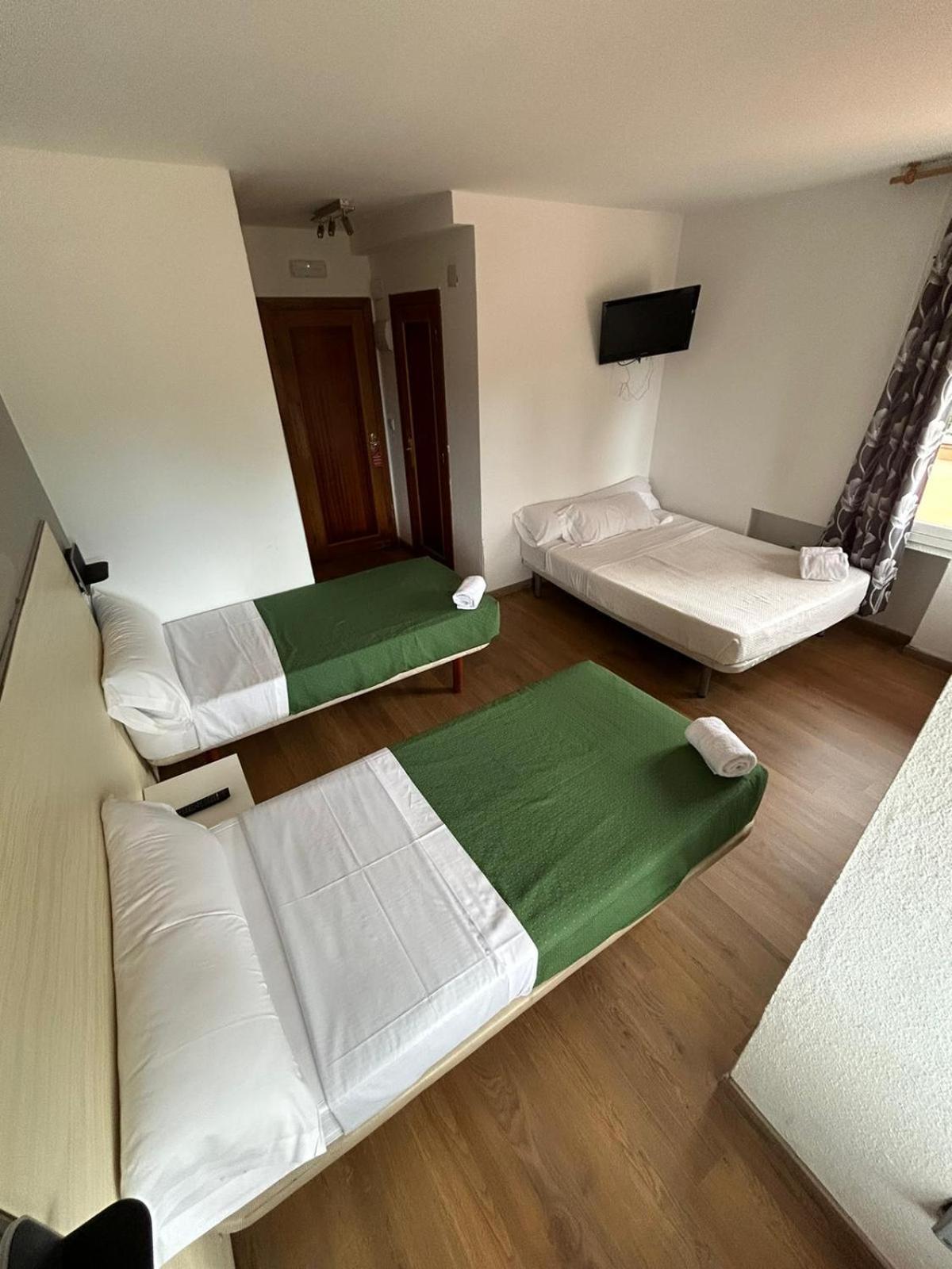 Las Palmeras Hotel Gijón Kültér fotó
