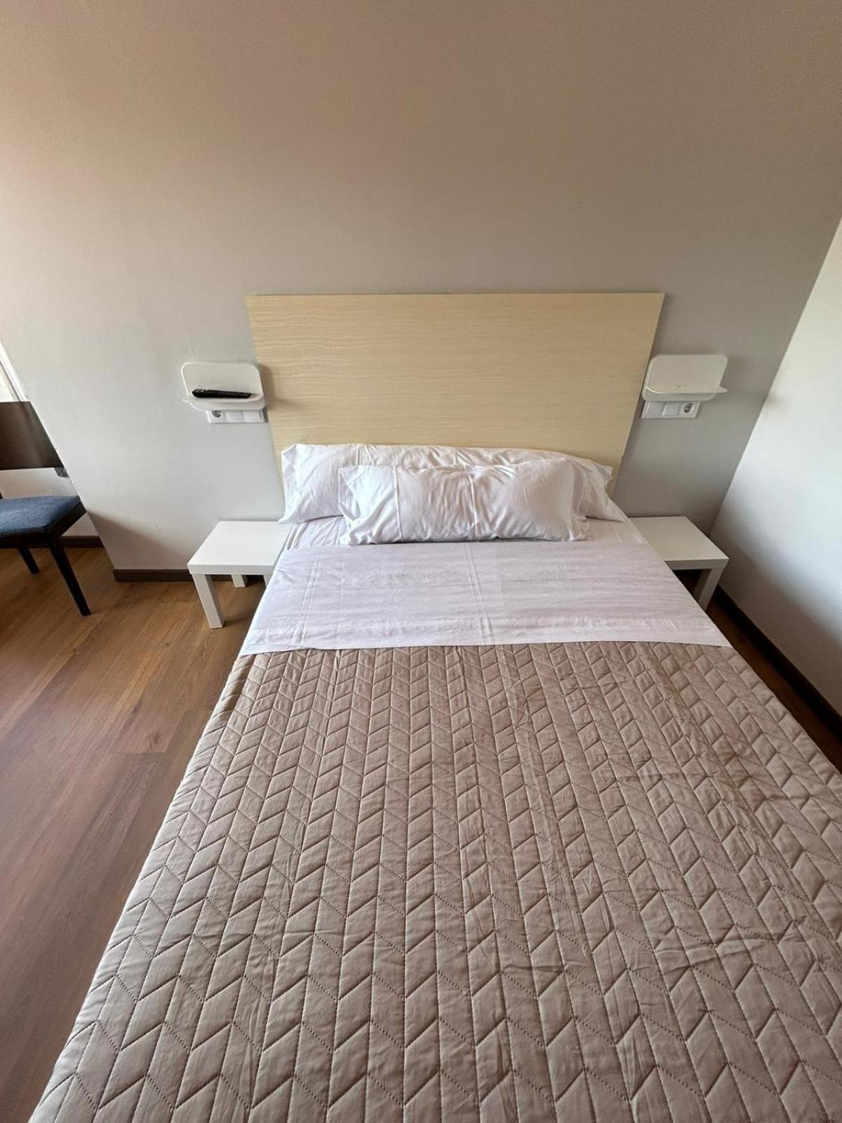 Las Palmeras Hotel Gijón Kültér fotó